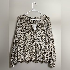 Banana Republic animal print blouse SizeS